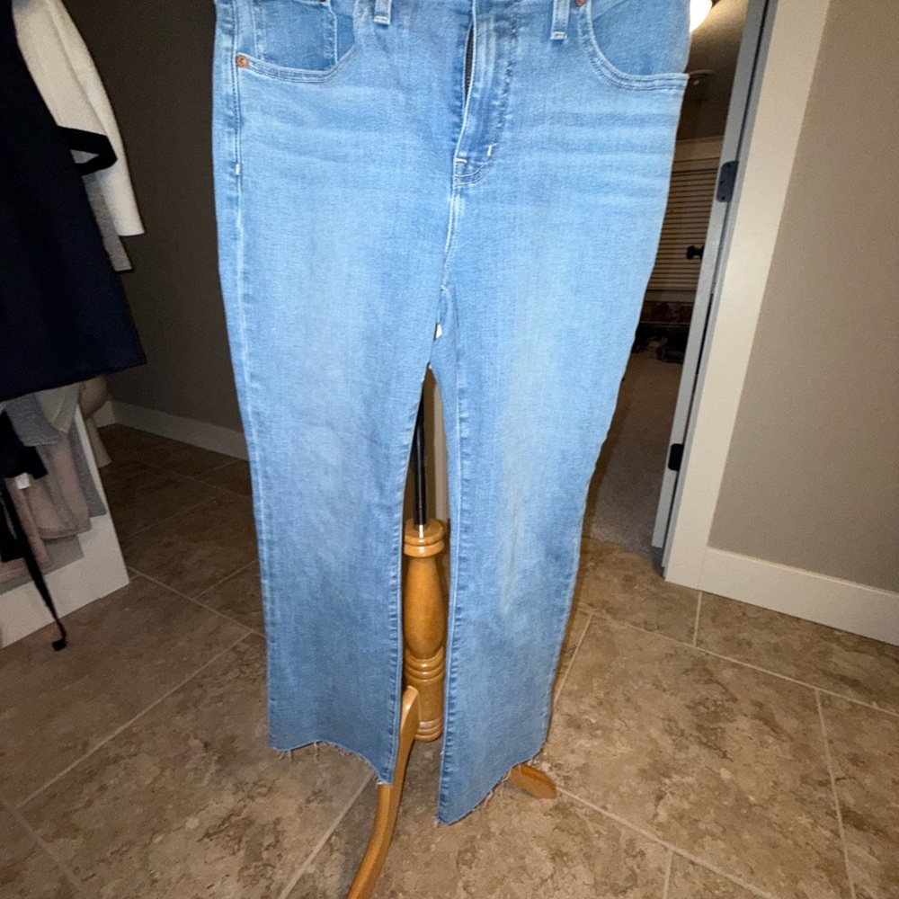 Madewell Light Blue Kick Out Crop Jeans